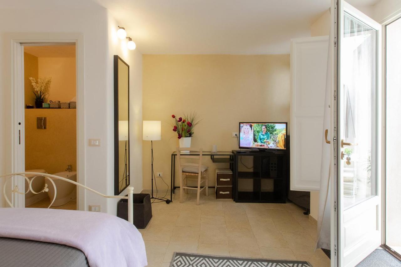 Deluxe Double Room with Extra Bed,1246480501:JPEG